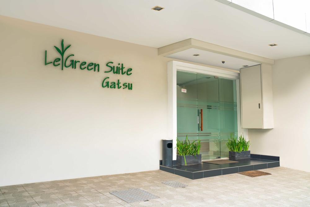 Legreen Suite Gatot Subroto Jakarta Exterior photo