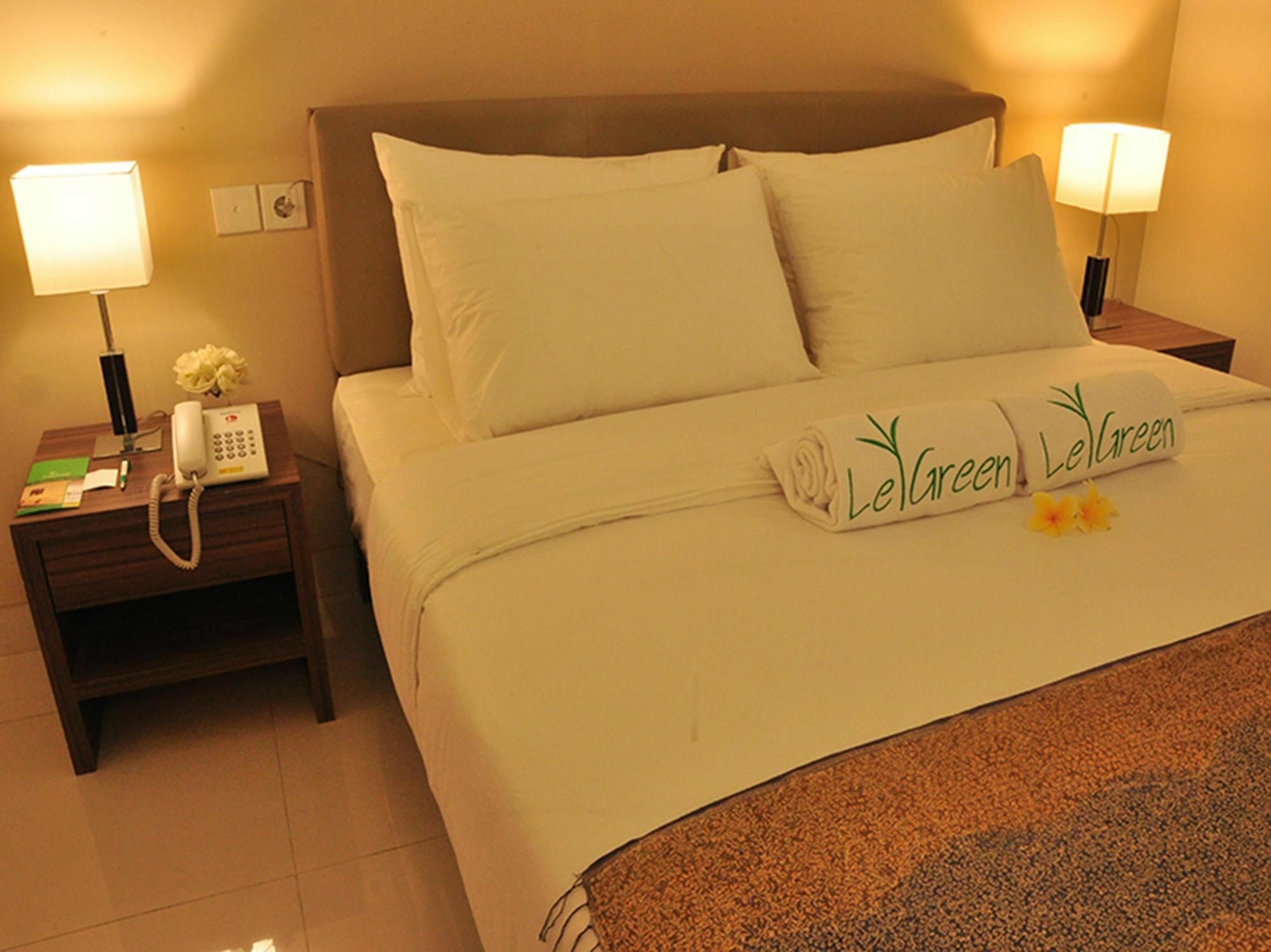 Legreen Suite Gatot Subroto Jakarta Exterior photo